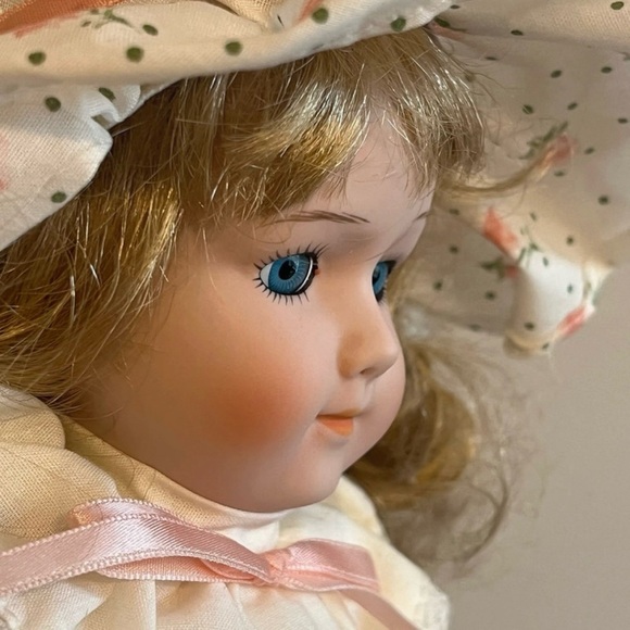MYD Marian Yu Designs Bisque Porcelain Heirloom Doll Floral 1987 Vintage 15in - Picture 10 of 10